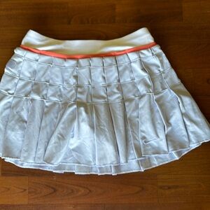Nice and comfy sports wear skirt